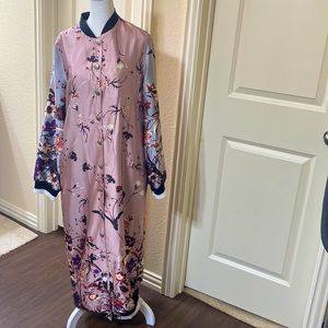 Gracia Beautiful Floral Robe